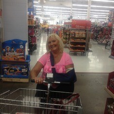 This was the week Mom broke her arm and I went to Kentucky to help her for a few days... To get her out of the house, we went and got a pedi and then to Walmart... We had so much fun laughing as she was trying to steer that cart.....