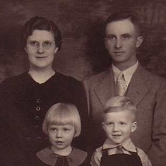 1936 - Bryce and his sister Marlene with their parents Percy & Edith (Chapman) Neidig