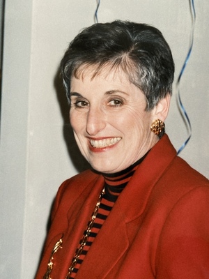 Carlee R. Weiss