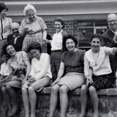 Ecuador 1969, Carmen's & her sisters, parents and Tony & Susanna - 2 wambras