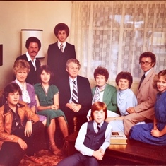 Laughn, Care, Max Sr., Lauri, Stan, Burton, Marjorie, Corine, Darl, Cheri & Max Jr. in front - 1981-ish