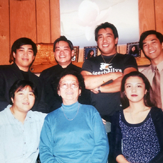 sometime in the late 1990s Xmas w/ Alvin,Albert,Audie,Apol,Aileen & Annelyn