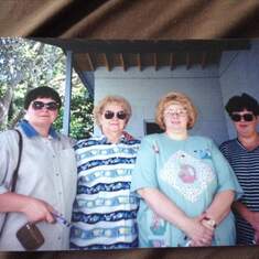 Left to right;sister Deborah, mother Rosemary, Melinda, sister Katie