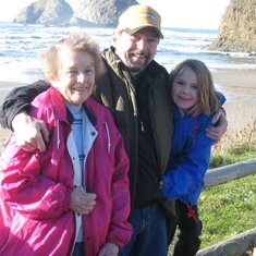Charlene, Dan & Maddy Oceanside Oregon