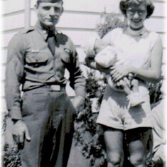Charles 102nd Airborne...Fort Bragg, North Carolina
with sister and nephew, Kim