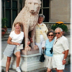 Tennessee Mansion-Chuck, Ruth, Lois & wife Barbara