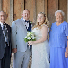 We will for sure miss you Papa! It meant so much to us to have you both at our Wedding! ❤️
