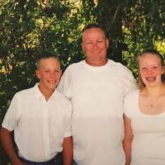 Shaylee Jamie and dad family picture 