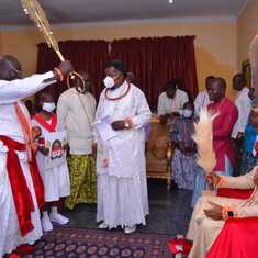 During the confirmation of his chieftancy title with the Olu of Warri, Atunwatse III