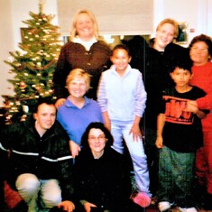 Chris, Sigrid, Aunt Chris, Mom, Ruthie, Laura, Angel & Our Step-Mother/Grandmother Georgina