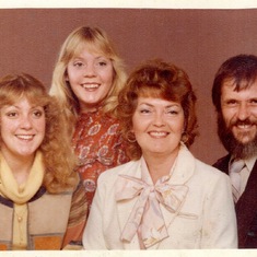 The Leet Family. Romy, Cindy, Priscilla and Don. 