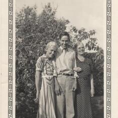 Clay with his mother Maude and aunt Reme.