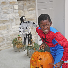 Halloween pumpkin carving 2012