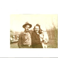 1941 Dad, mom and Darleen 001
