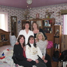 the 5 Sisters Allie, Donna, Martina, Suzanne, Sharon