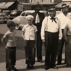 Dan and his brother David (Cork) are the two kids. Their Dad is at far right. Kearney, about 1950.