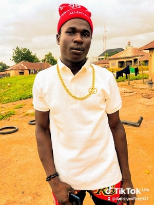 Daniel masjid Geoffrey