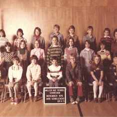 Class picture fifth grade 1976. Dave is in the top row on the far right. I remember Mrs. Sendlenski grabbing Dave and positioning him within easy grasp. I think that explains the blank expression. I'm in the middle in the matching striped shirt.