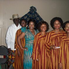 Mola MANYANYE and the FECA Washington ladies during the 2010 Fako America convention in Dallas
