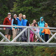 Dave, Carol, Doug, Gary, Zola, Kat, Veronica, Cindy, Alexei 2010 extended Kruse family trip to Banff