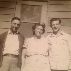David with his parents, Cullace and Laura
