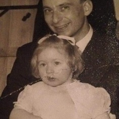 Wish I could hold you again Dad. I love this photo of us both together. Xxx