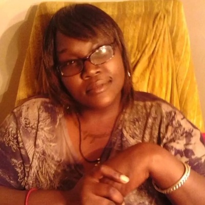 Debbie L muskelly