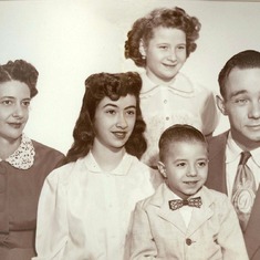 Mom (Della), Auntie (Sylvia), Uncle Ron and Grandma (Myrtle) and Grandpa Martin (Delbert)