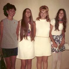 Mom, Aunt Brenda, Aunt Marilyn, Aunt Cindy