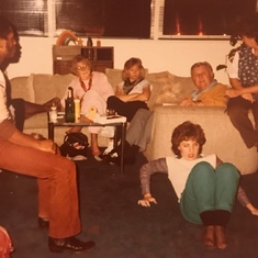 The family just hanging out at Mom's house.
Charles, Aunt Lillie, Dorain, Uncle Jerry, Mom and Diane on the floor
