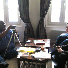 Dennis filming Ed, Paris, 2006