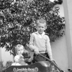 1935 Don and little sister, LouAnn
