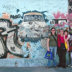 Don, Ros, Frieda, and Niki at the Berlin Wall in 2009.