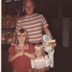 Dad, Donna and Angie(2)