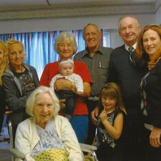 Baby Avery Hindman with the family and Hazel Hill Skaggs