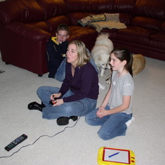 Johnie's b-day 2002..Donna playing video games with Mathew and Jaime
