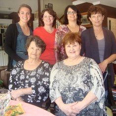 Mom with granddaughter Katie, Leslie, Sonja, Adi and Nancy