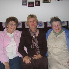 Doris with cousin Karen Ziegert and sister Janet George