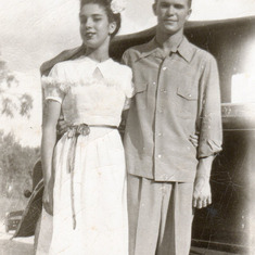 Dorothy Modena Stem wedd day Aug 29 1947