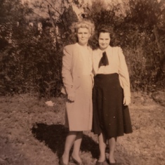 Teenage Dorothy with her mom Lila