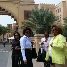 Cheryl, Belinda, Peggy, Gwen in Dubai