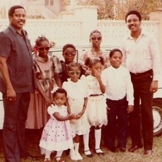 Owelle, Uncle Sam and Kids