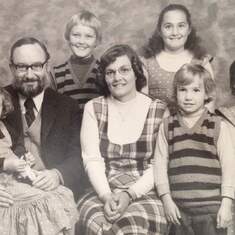 1975c. Corbin Family in Auckland