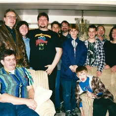 1999 - with visitors niece & nephew, Sandra & Joerg, along with son-in-law Don (seated), son Eric, grandson Lee, son Andrew, daughter-in-law Debra, grandson Cody (seated), grandson Christopher, and Margarete - 071