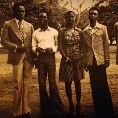Aunty Edith with her brother and cousins