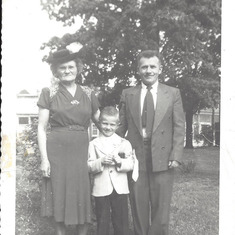 1947 with Polish immigrant grandparents (the Kolpaks) at Eddie's first communion