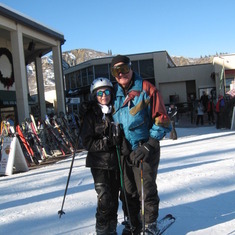 Ed and Nancy on skis Aspen Dec 2006