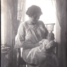 Ellie and her mother at home, 1924.