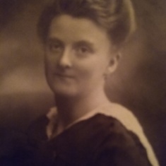 Elisabeth Hackbarth Bartholdi, mother of Elisabeth Collins.