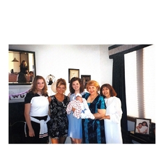 Elma with granddaugher Christine, daughter Dena, daughter Debbie, sister Hilda, and baby Jada.